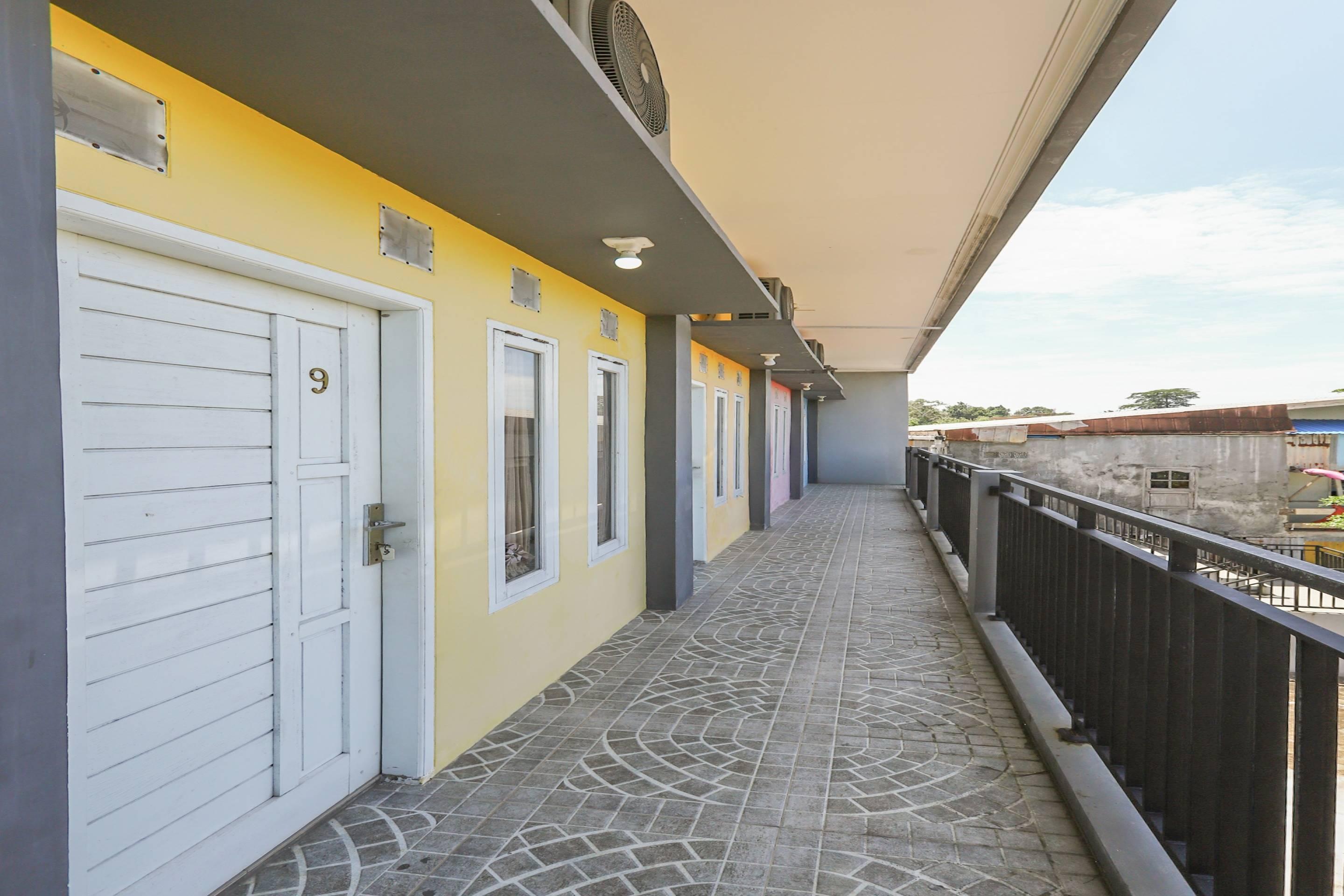 Reddoorz At Pelangi Guest House Balikpapan  Exterior foto